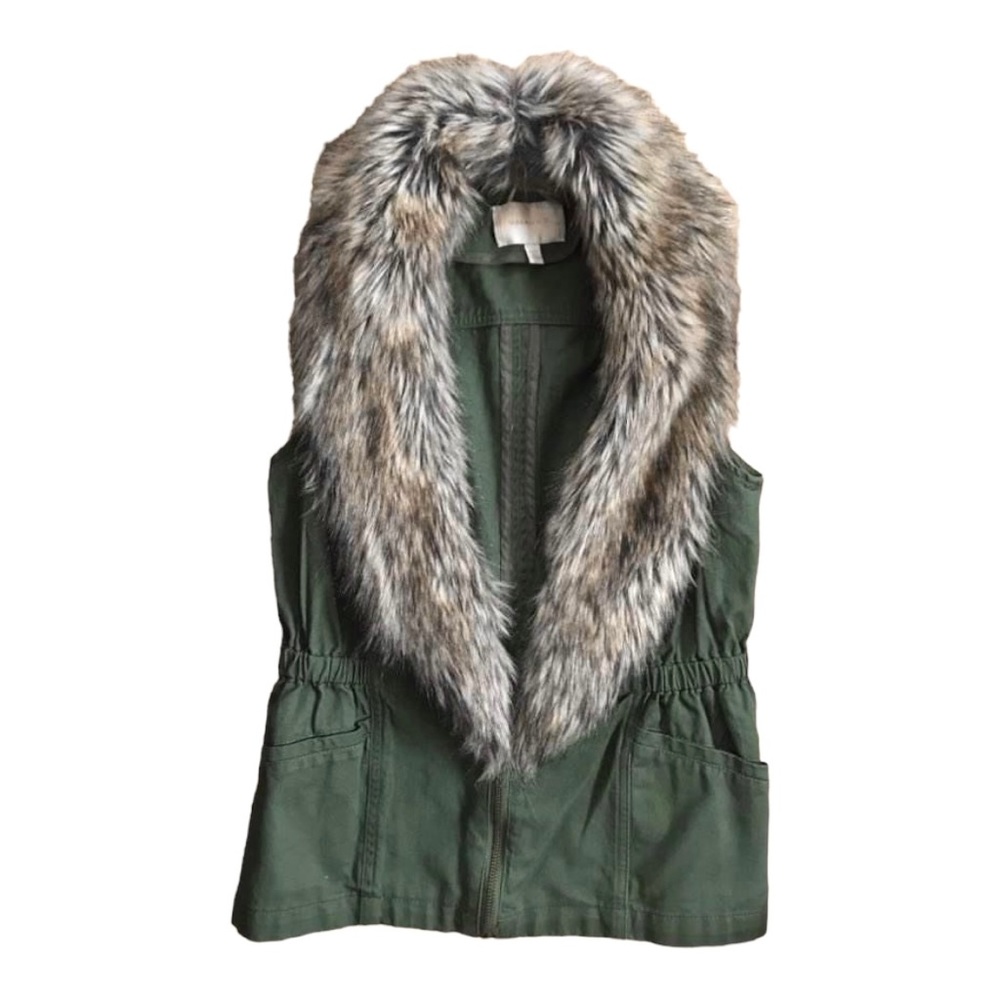 Skies are Blue Army Green sturdy cargo vest with faux fur detail size  XSmall